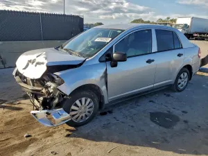 Nissan Versa S 1.6L 4 2011