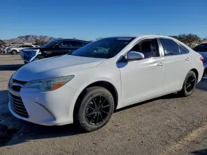 Toyota Camry LE 2.5L 4 2017