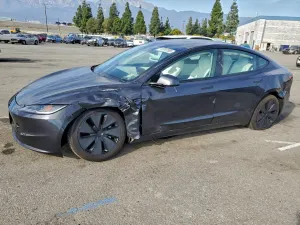Tesla Model 3 2025