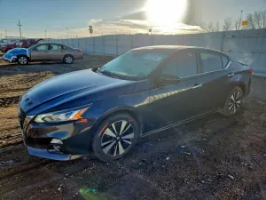 Nissan Altima SV 2.5L 4 2019