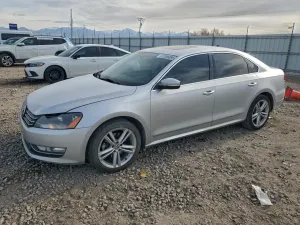 Volkswagen Passat SE 2.0L 4 2013