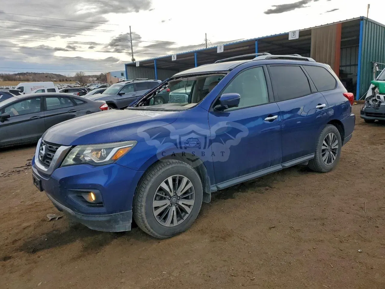 Nissan Pathfinder S 3.5L 6 2017