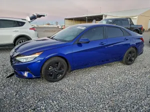 Hyundai Elantra SEL 2.0L 4 2023