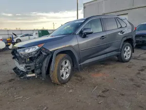 Toyota Rav4 XLE 2.5L 4 2021
