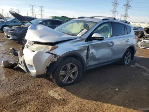 Toyota Rav4 XLE 2.5L 4 2015
