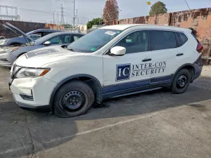 Nissan Rogue S 2.5L 4 2020