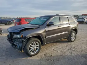 Jeep Grand Cherokee LAREDO 3.6L 6 2017