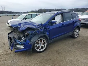 Ford Escape TITANIUM 2.0L 4 2013