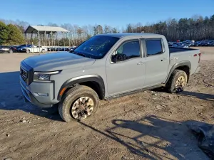 Nissan Frontier S 3.8L 6 2023