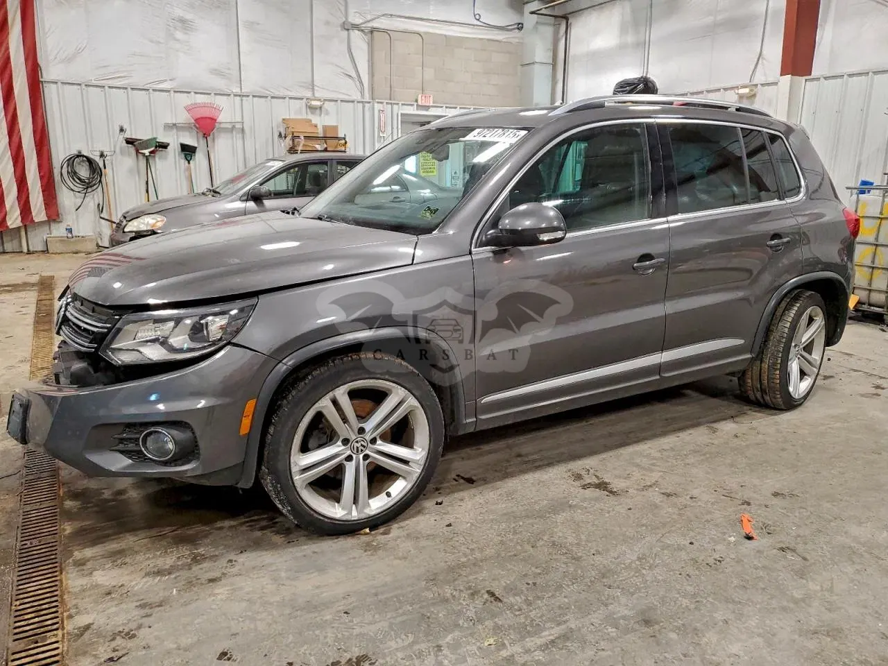 Volkswagen Tiguan S 2.0L 4 2014