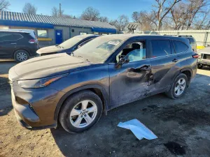 Toyota Highlander L 2.4L 4 2023