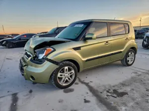 Kia Soul + 2.0L 4 2011