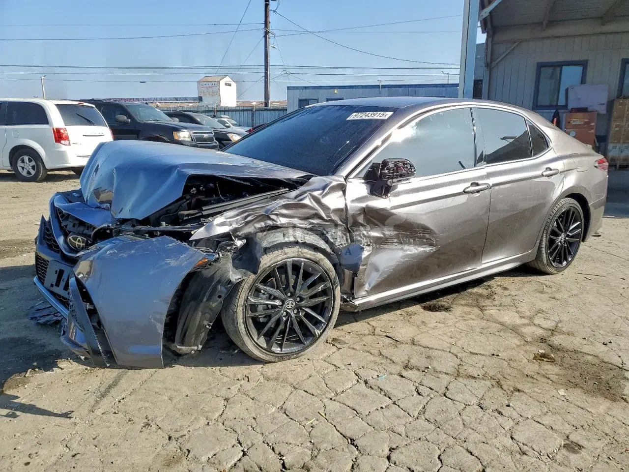 Toyota Camry XSE 2.5L 4 2024
