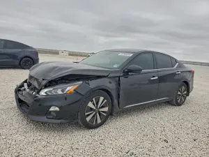 Nissan Altima SL 2.5L 4 2019