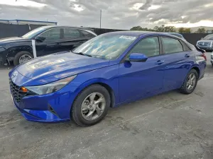 Hyundai Elantra SE 2.0L 4 2021