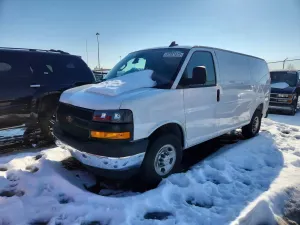 Chevrolet Express 6.6L 8 2025