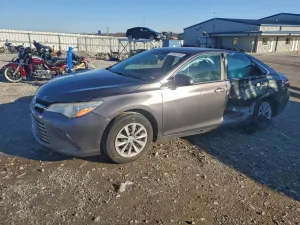 Toyota Camry LE 2.5L 4 2017