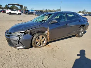 Toyota Camry LE 2.5L 4 2017