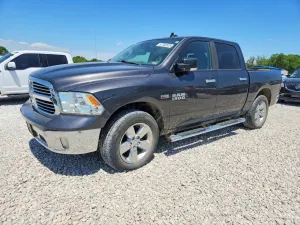 RAM 1500 SLT 5.7L 8 2016