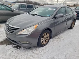 Hyundai Sonata GLS 2.4L 4 2013