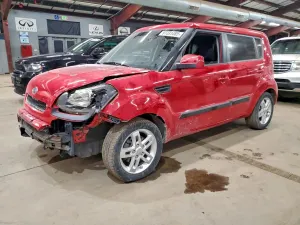 Kia Soul + 2.0L 4 2011