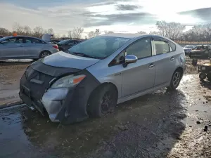 Toyota Prius 1.8L 4 2013