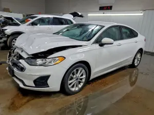 Ford Fusion SE 1.5L 4 2020