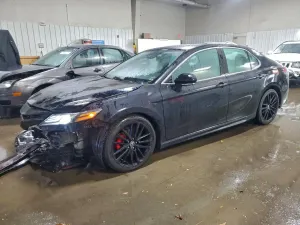 Toyota Camry XSE 2.5L 4 2021