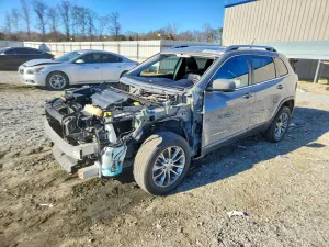Jeep Cherokee LATITUDE PLUS 2.4L 4 2020