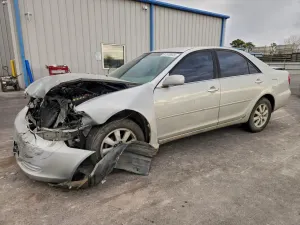 Toyota Camry LE 2.4L 4 2002
