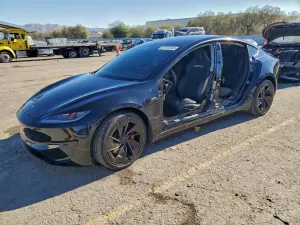 Tesla Model 3 2025