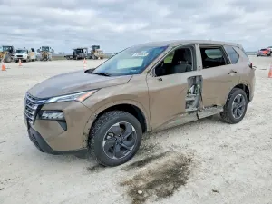 Nissan Rogue SV 1.5L 3 2024