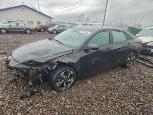 Hyundai Elantra SEL 2.0L 4 2023