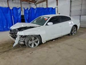 Dodge Charger SXT 3.6L 6 2016
