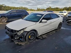 Hyundai Elantra SEL 2.0L 4 2023