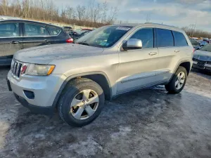 Jeep Grand Cherokee LAREDO 3.6L 6 2012