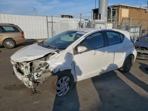 Toyota Prius 1.5L 4 2015