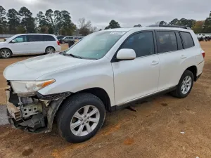 Toyota Highlander BASE 3.5L 6 2013