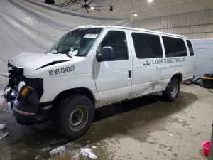 Ford Econoline E350 SUPER DUTY WAGON 5.4L 8 2010