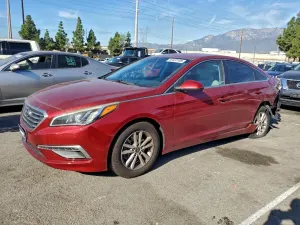 Hyundai Sonata SE 2.4L 4 2015