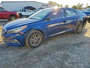 Hyundai Sonata SE 2.4L 4 2015