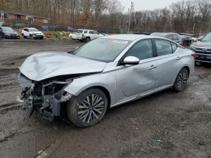 Nissan Altima SV 2.5L 4 2023