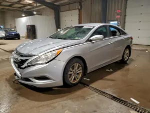 Hyundai Sonata GLS 2.4L 4 2013