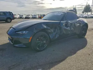 Mazda MX-5 (Miata) SPORT 2.0L 4 2024