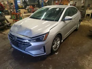 Hyundai Elantra 2.0L 4 2020
