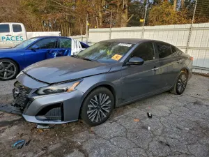 Nissan Altima SV 2.5L 4 2024