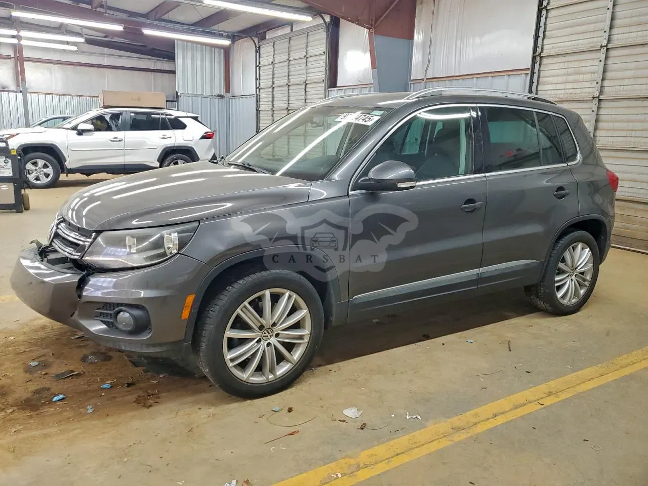 Volkswagen Tiguan S 2.0L 4 2015