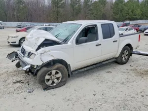 Nissan Frontier S 4.0L 6 2011