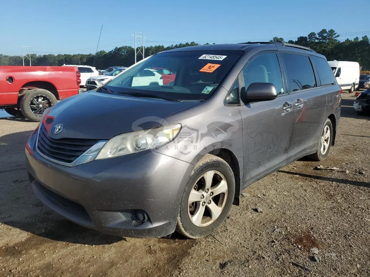Toyota Sienna LE 3.5L 6 2013
