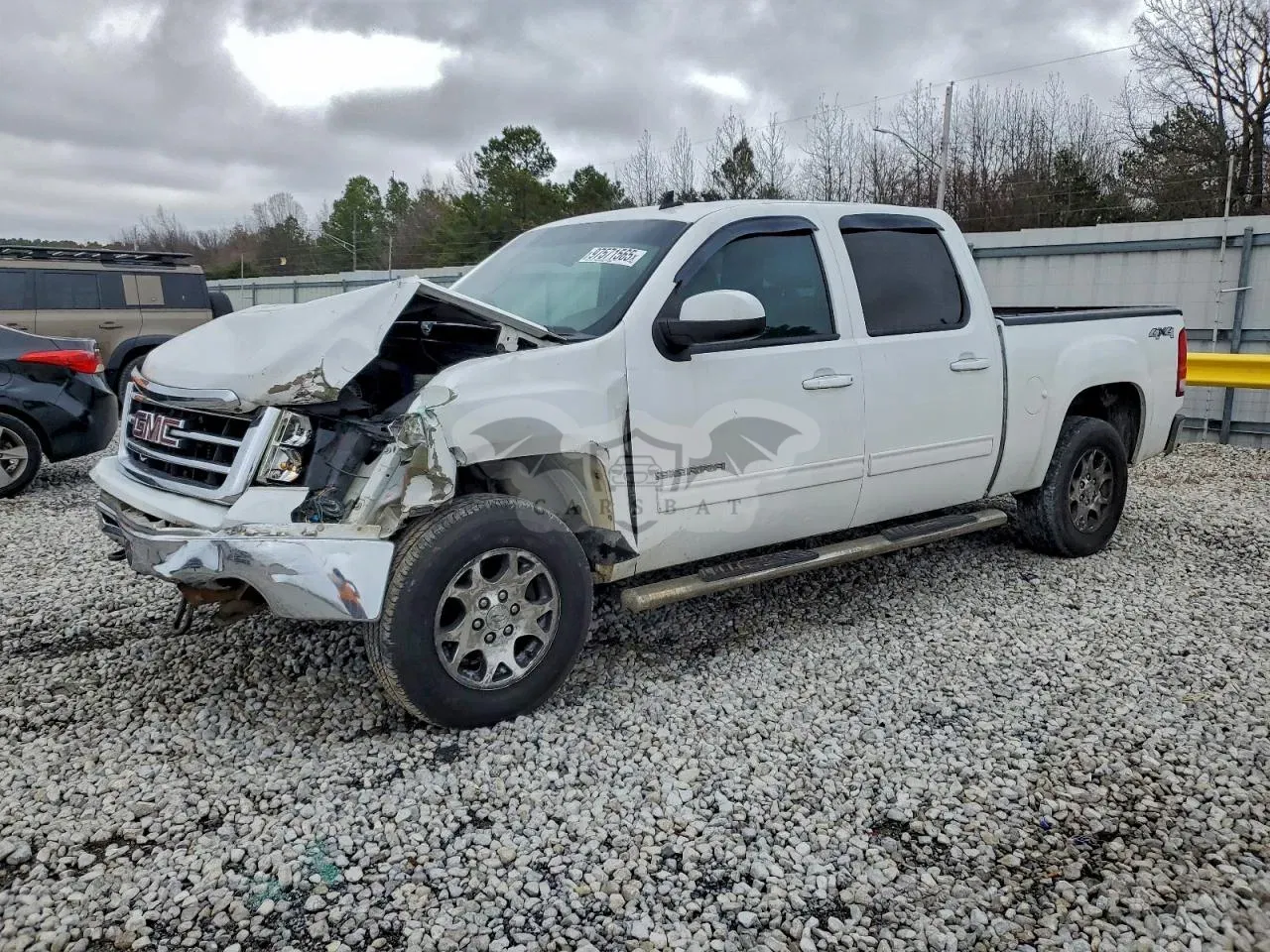 GMC Sierra K1500 SLT 5.3L 8 2013